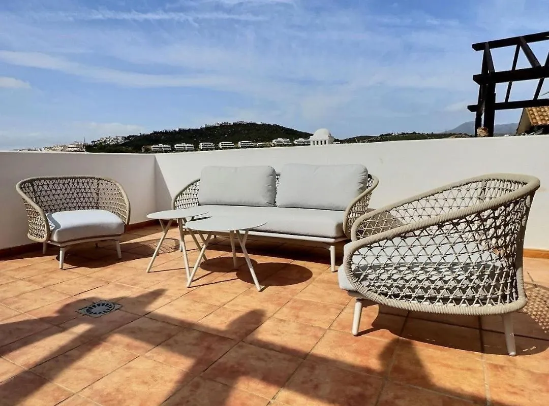Gorgeous 3-Bedroom Penthouse With Expansive Terrace In Casares Costa Buenas Noches 0*,