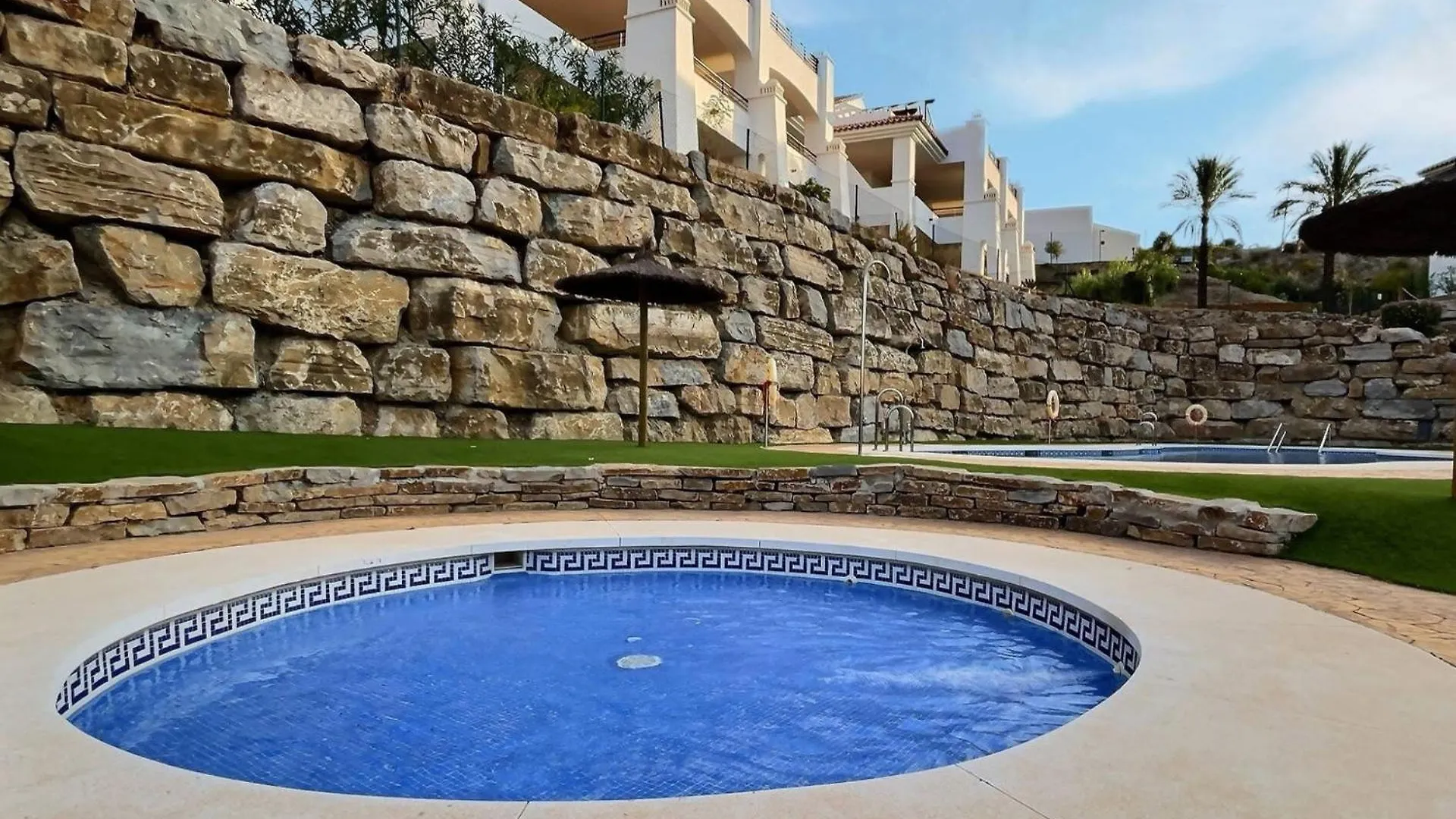 Gorgeous 3-Bedroom Penthouse With Expansive Terrace In Casares Costa Buenas Noches